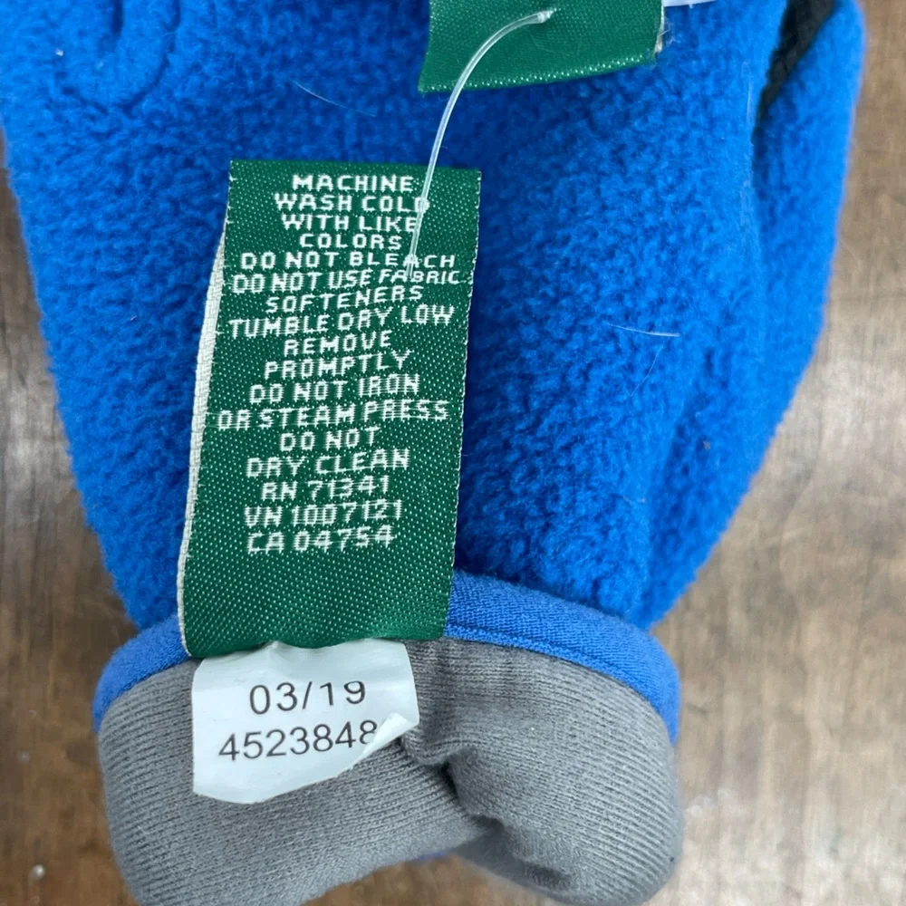 L.L. Bean Blue and Gray Kids' Fleece Gloves